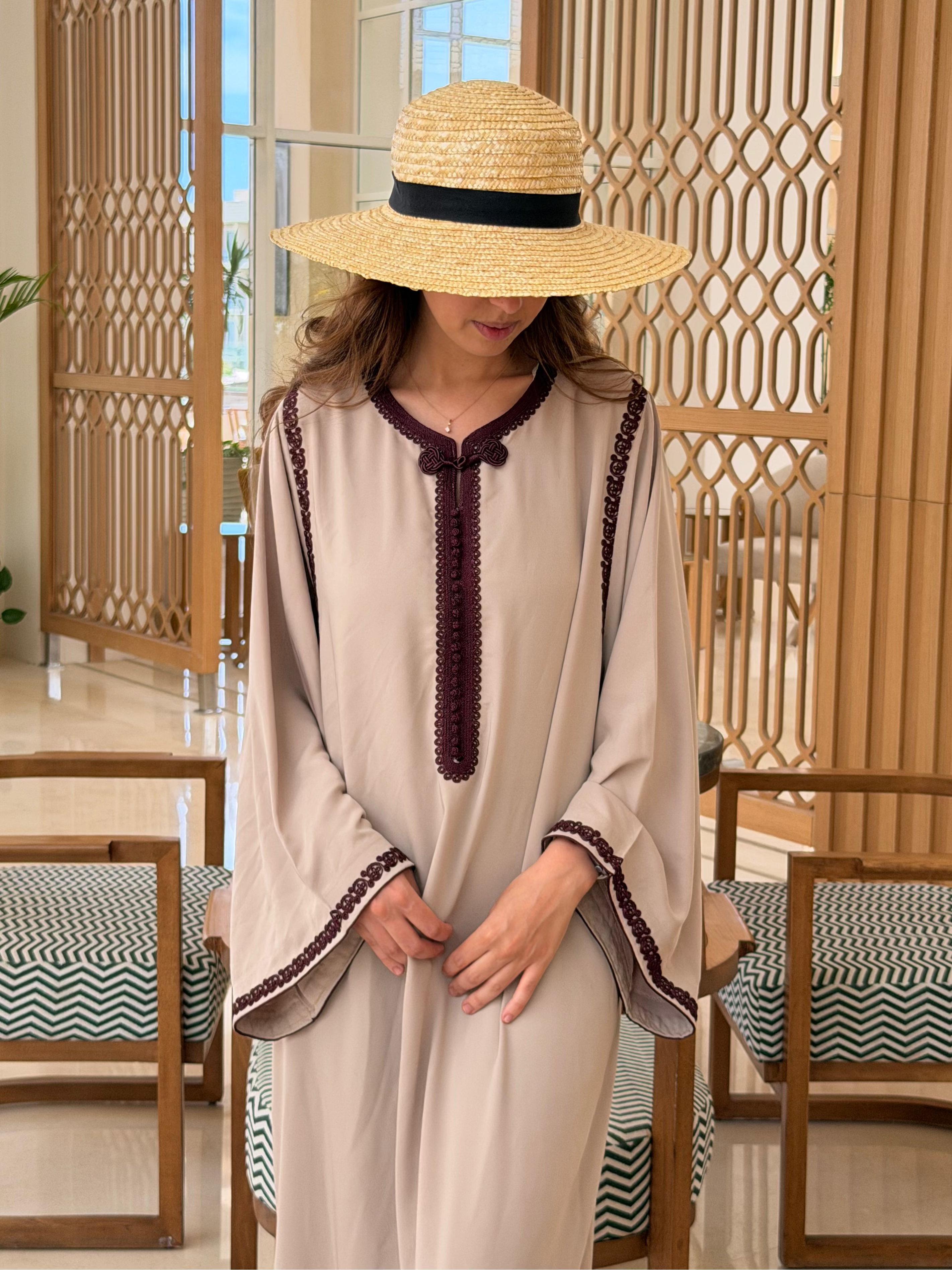 Lakmis Ivory Bordeaux