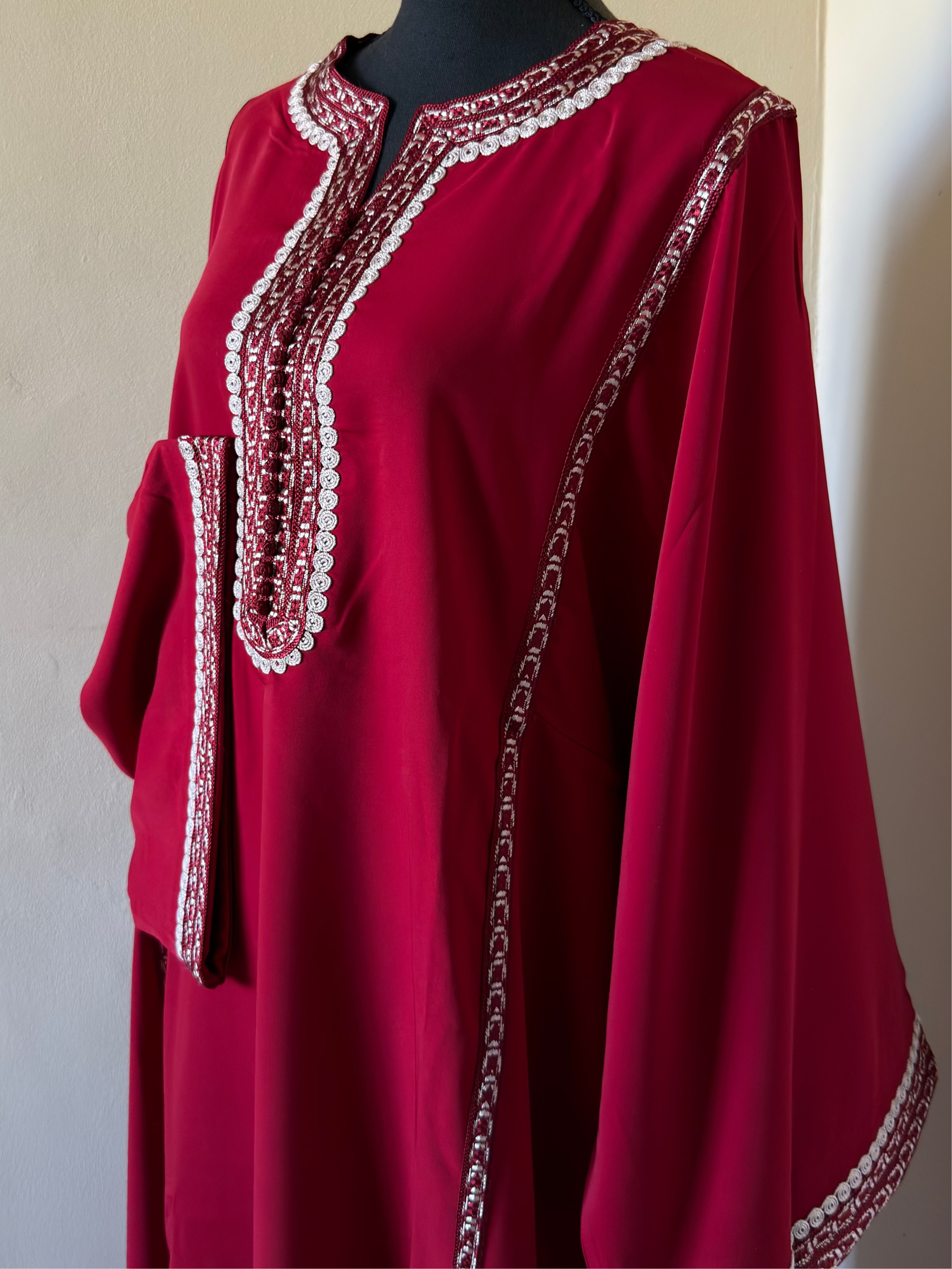 Lakmis Imperial Red